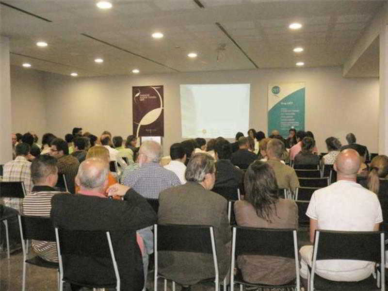 Agora Bcn. Residencia Universitaria Internacional Daire Barselona Dış mekan fotoğraf