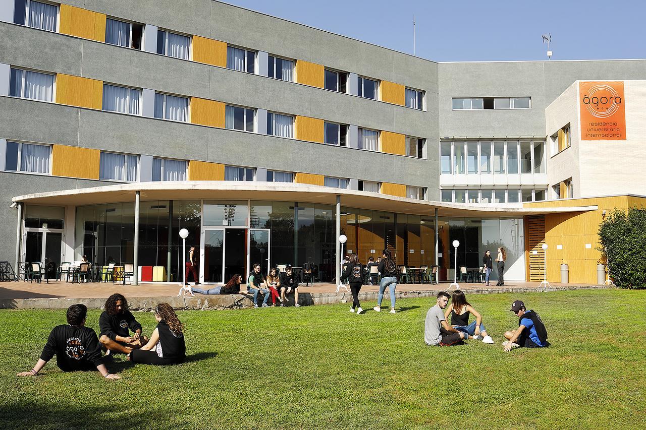 Agora Bcn. Residencia Universitaria Internacional Daire Barselona Dış mekan fotoğraf